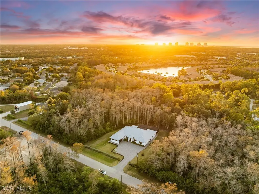 25526 Busy Bee Drive Bonita Springs FL 34135