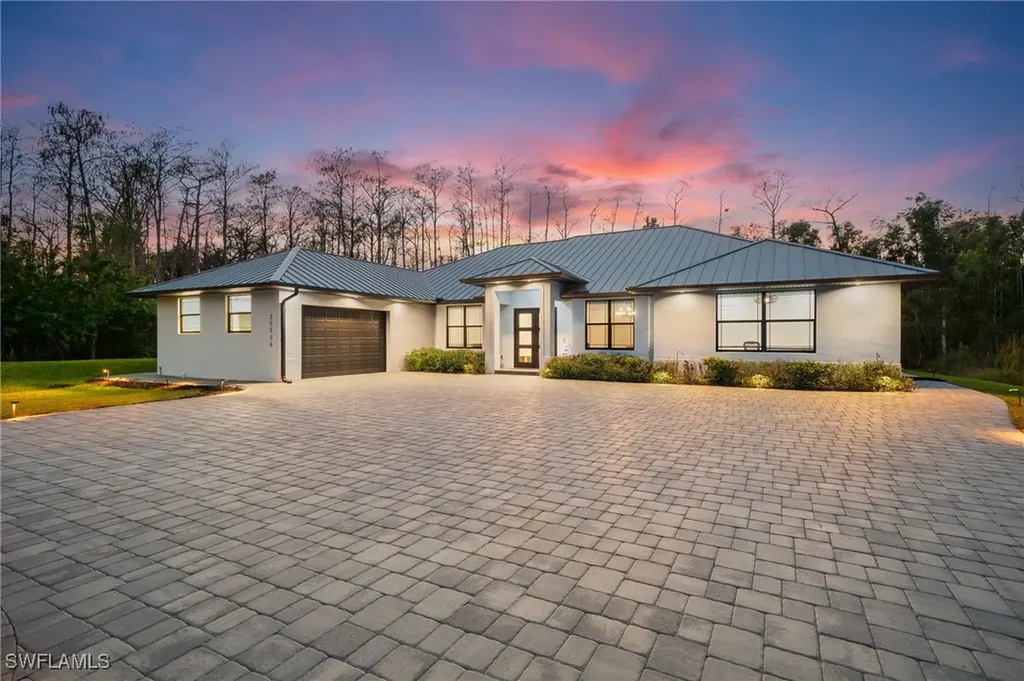 25526 Busy Bee Drive Bonita Springs FL 34135