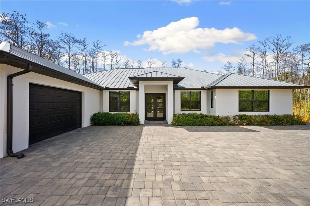 25526 Busy Bee Drive Bonita Springs FL 34135