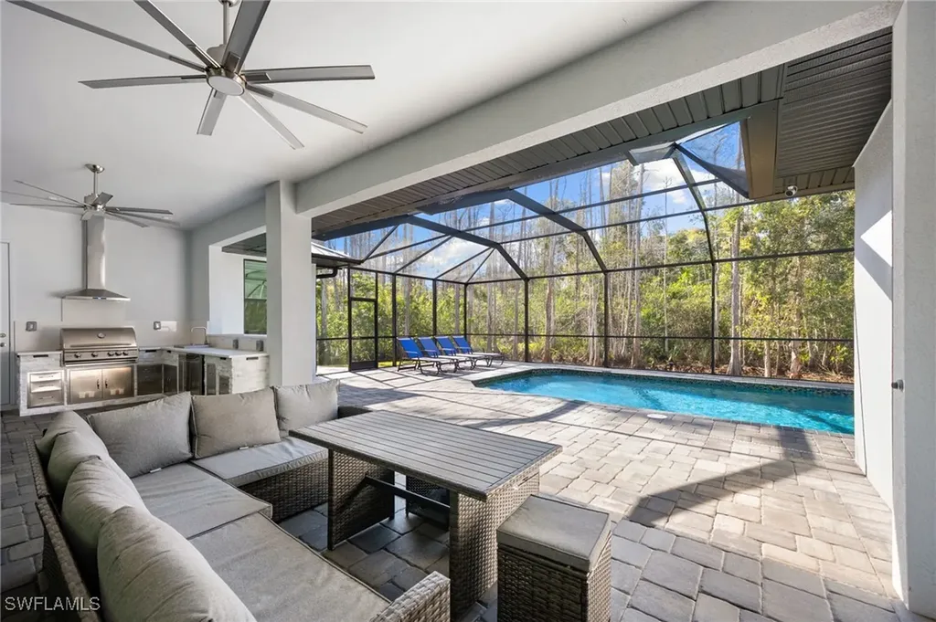 25526 Busy Bee Drive Bonita Springs FL 34135