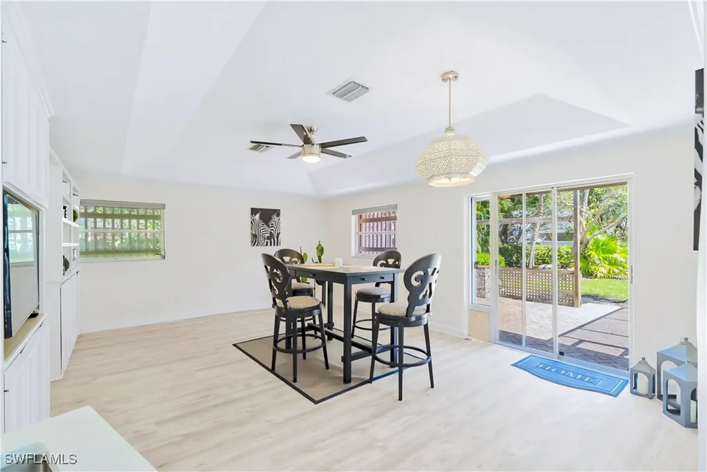 2125 Marina Drive Naples FL 34102