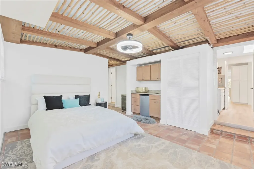 2125 Marina Drive Naples FL 34102