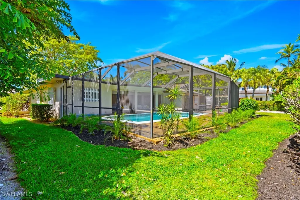 2125 Marina Drive Naples FL 34102