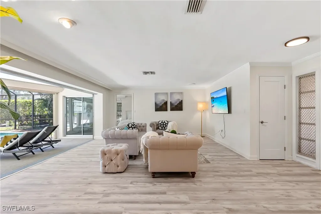 2125 Marina Drive Naples FL 34102