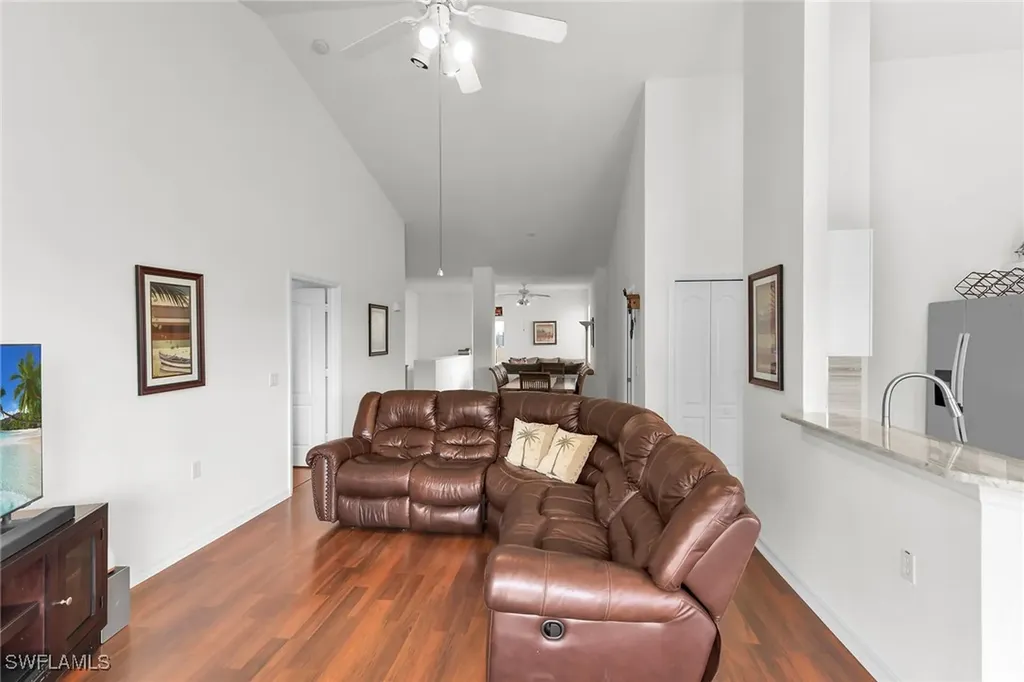 285 Cays Drive Naples FL 34114