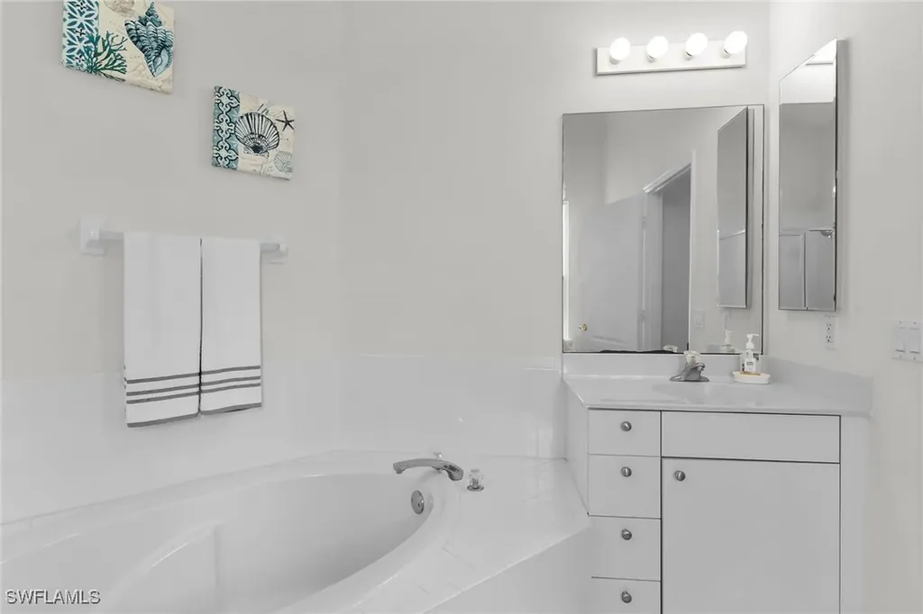 285 Cays Drive Naples FL 34114