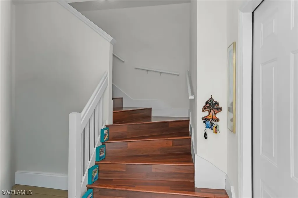 285 Cays Drive Naples FL 34114