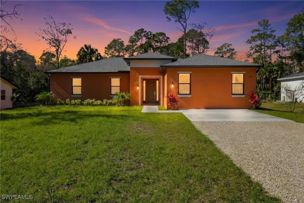 2167 Della Drive Naples FL 34117