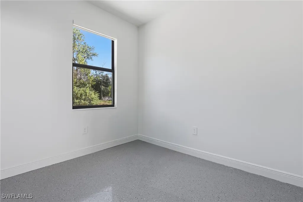 2167 Della Drive Naples FL 34117