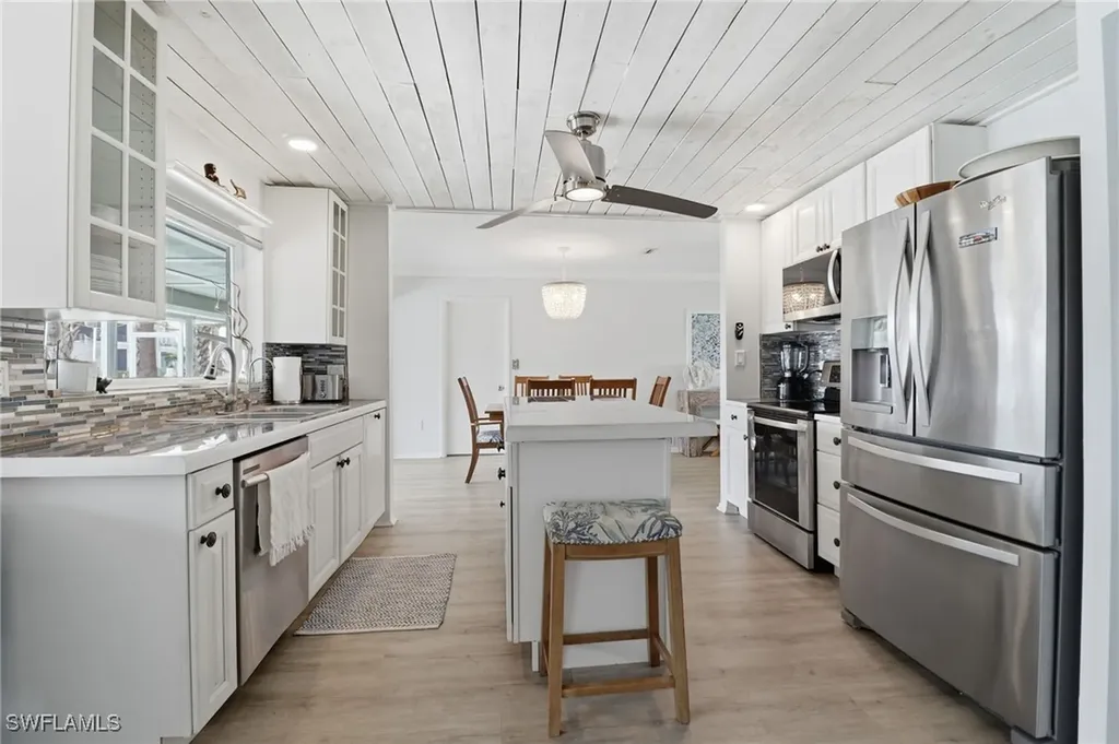2211 Bayview Road Punta Gorda FL 33950