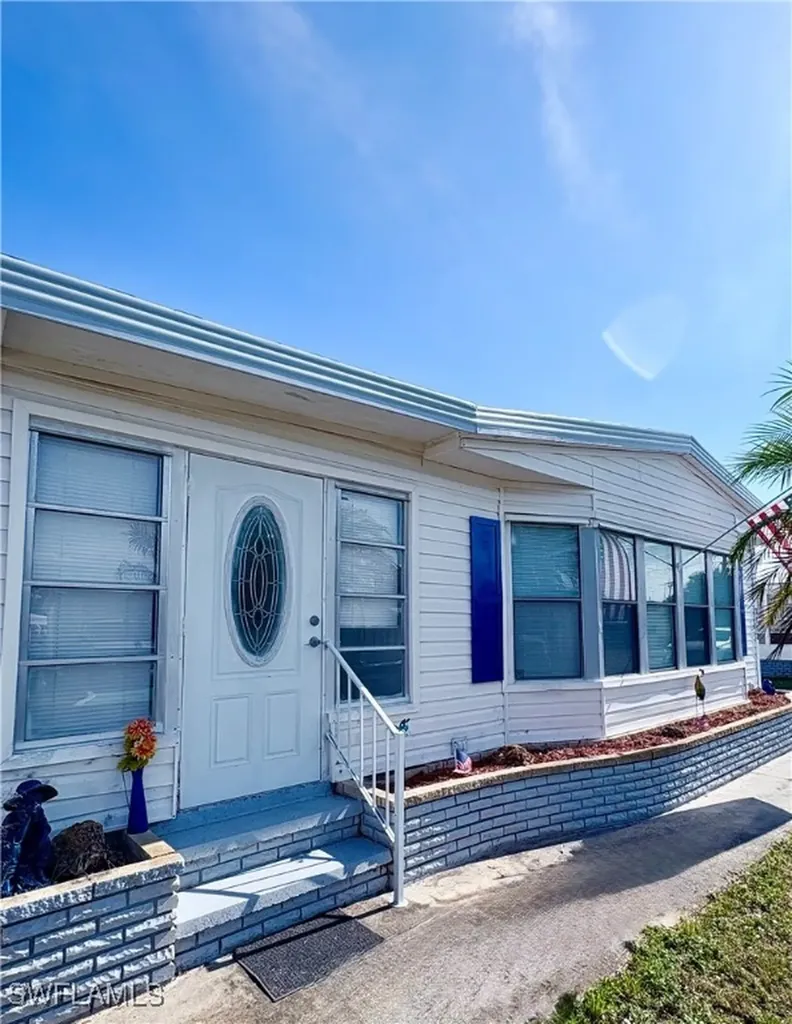 3112 Running Deer Drive North Fort Myers FL 33917