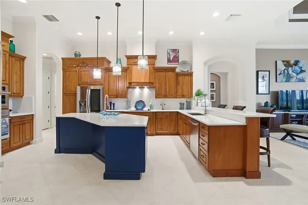6891 Lakewood Isle Drive Fort Myers FL 33908