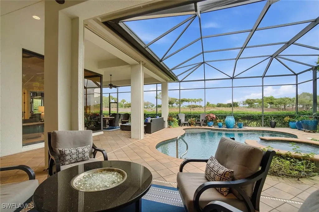 6891 Lakewood Isle Drive Fort Myers FL 33908