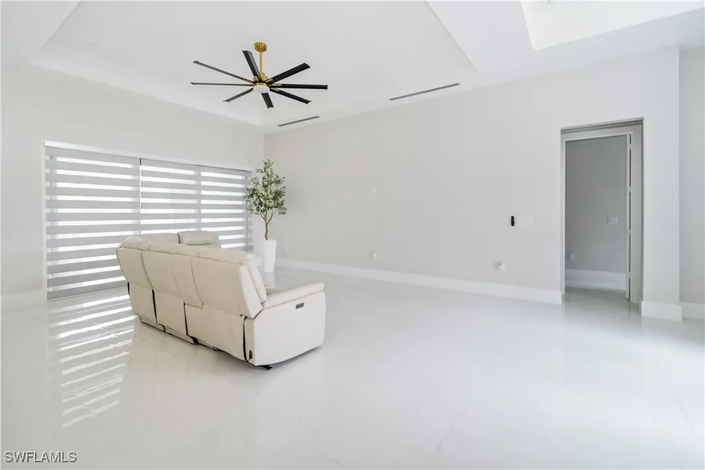 2313 6th Avenue SE Naples FL 34117