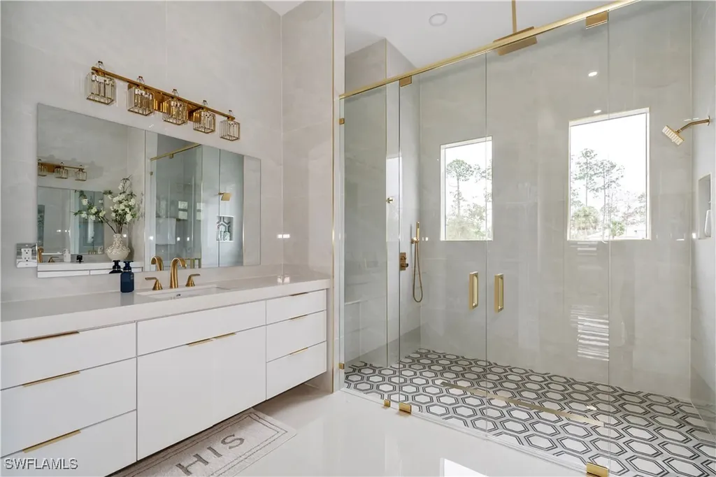 2313 6th Avenue SE Naples FL 34117