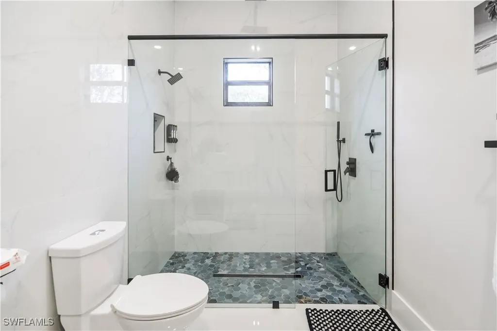 2313 6th Avenue SE Naples FL 34117