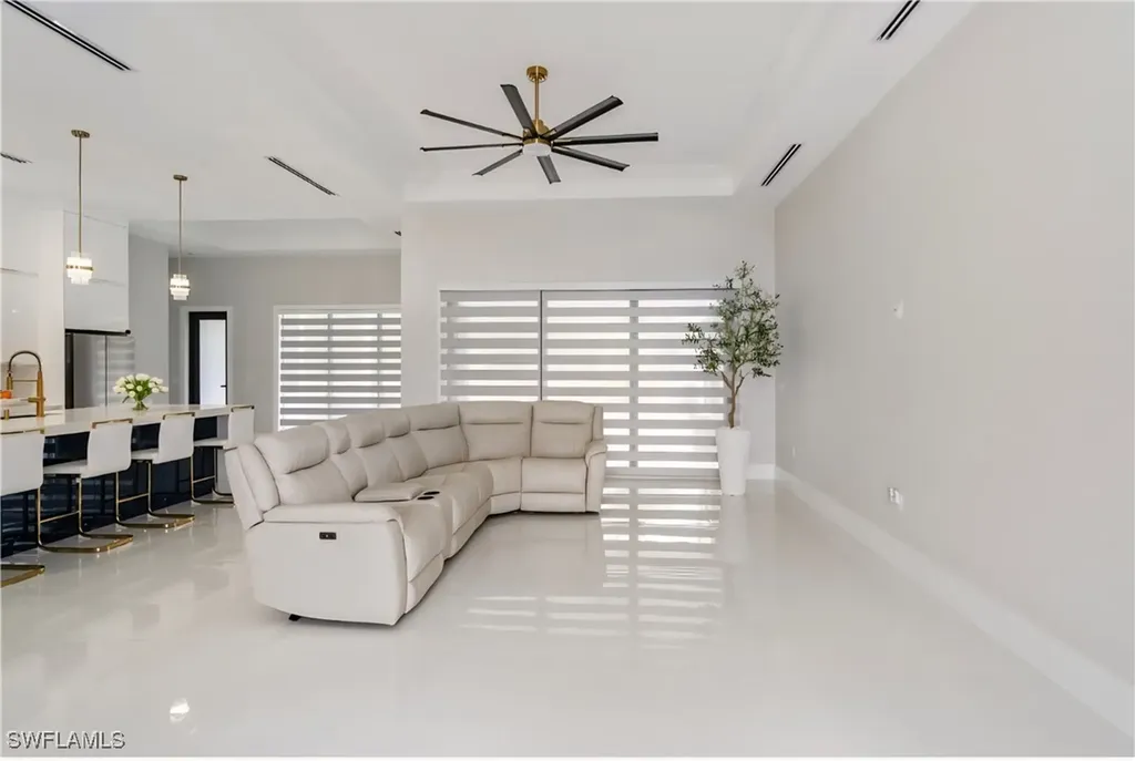 2313 6th Avenue SE Naples FL 34117