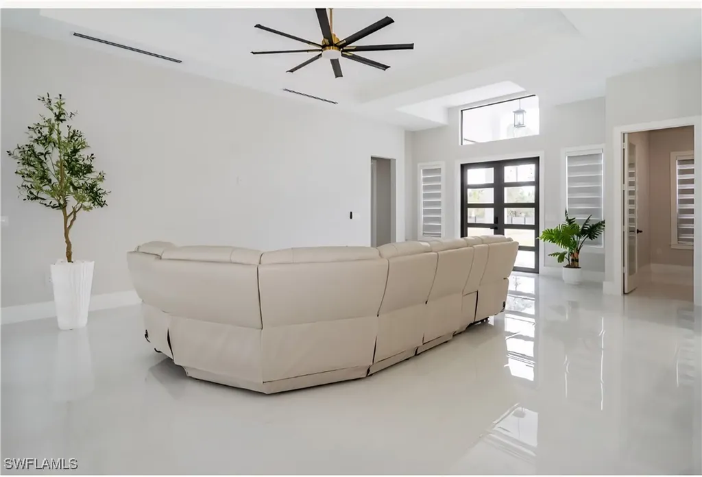 2313 6th Avenue SE Naples FL 34117