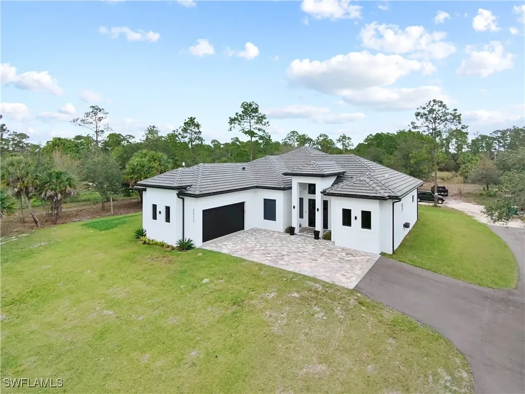 2313 6th Avenue SE Naples FL 34117