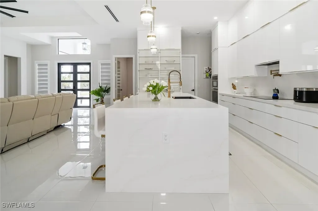 2313 6th Avenue SE Naples FL 34117