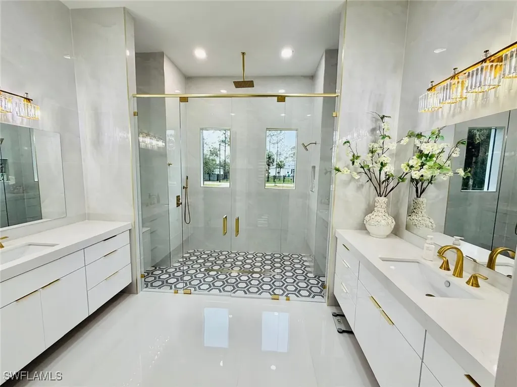 2313 6th Avenue SE Naples FL 34117