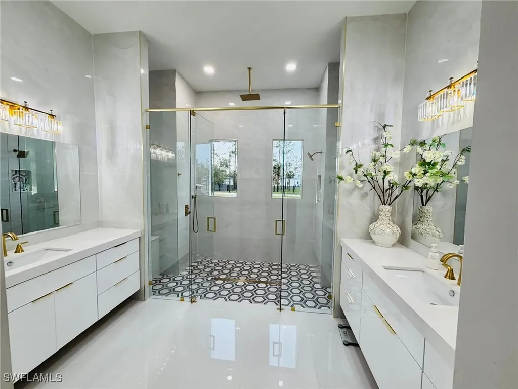 2313 6th Avenue SE Naples FL 34117