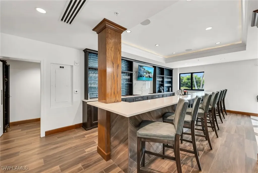 6075 Pelican Bay Boulevard Naples FL 34108