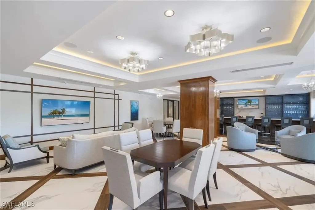 6075 Pelican Bay Boulevard Naples FL 34108