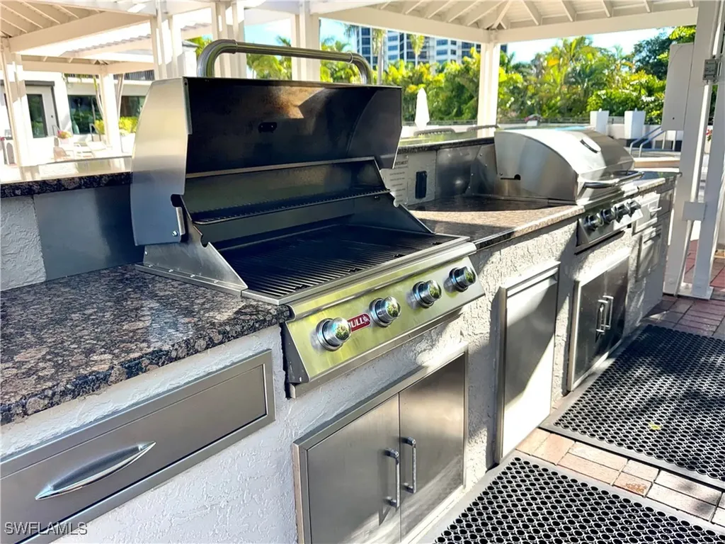 6075 Pelican Bay Boulevard Naples FL 34108