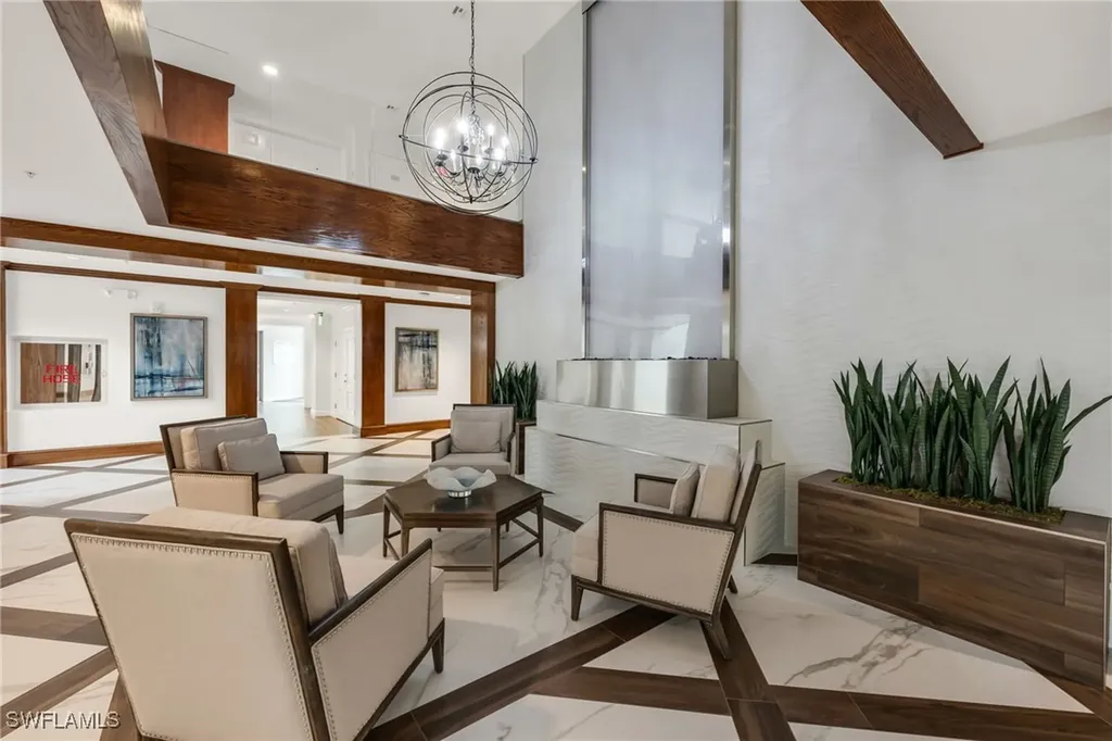 6075 Pelican Bay Boulevard Naples FL 34108