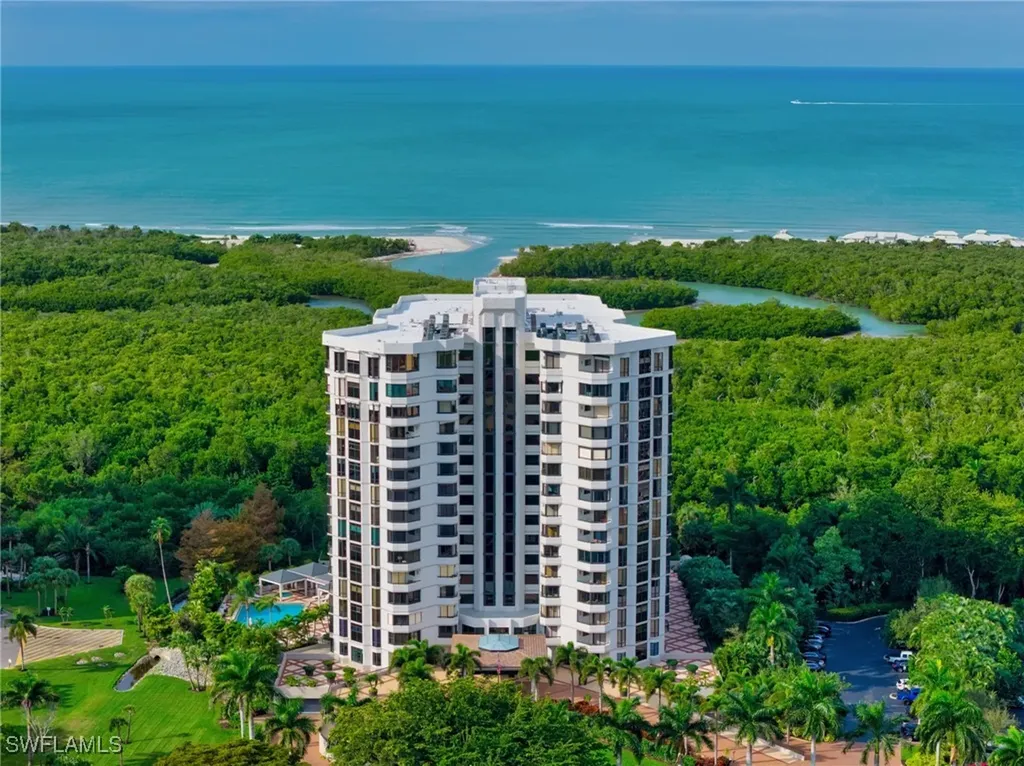 6075 Pelican Bay Boulevard Naples FL 34108