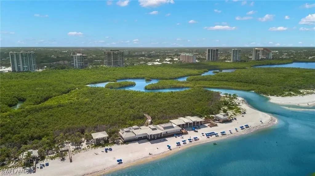 6075 Pelican Bay Boulevard Naples FL 34108