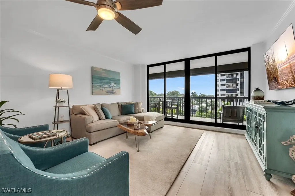 6075 Pelican Bay Boulevard Naples FL 34108