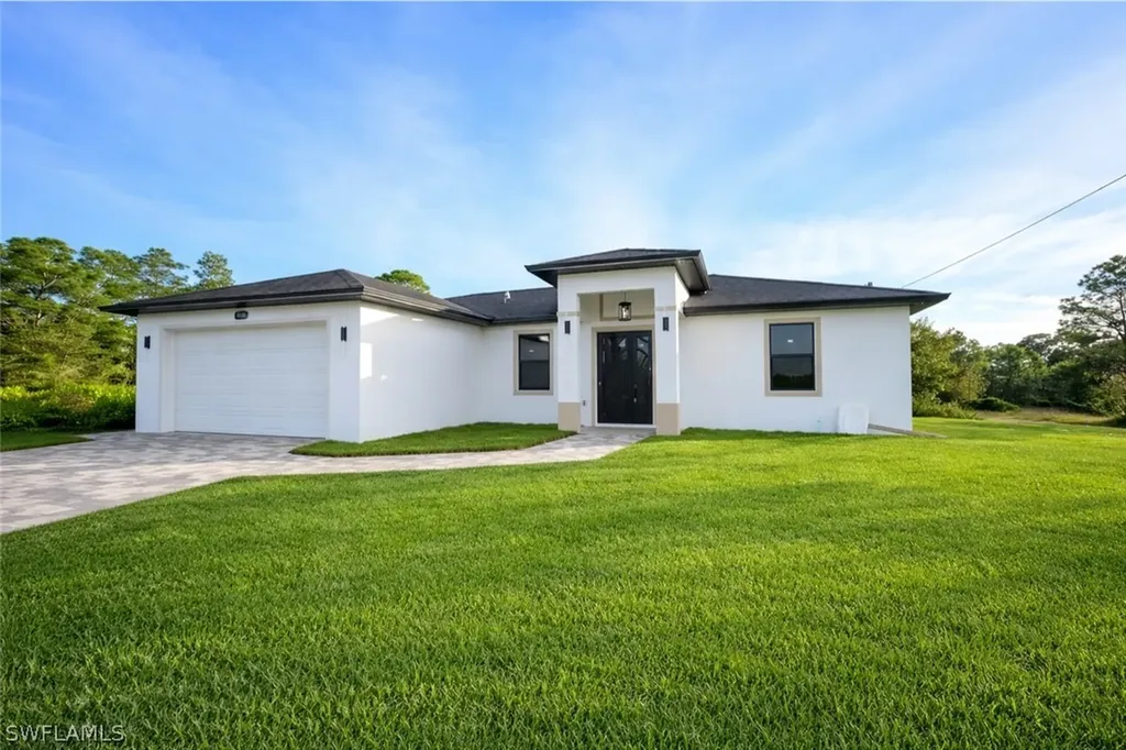 4100 E 14th Street Lehigh Acres FL 33972