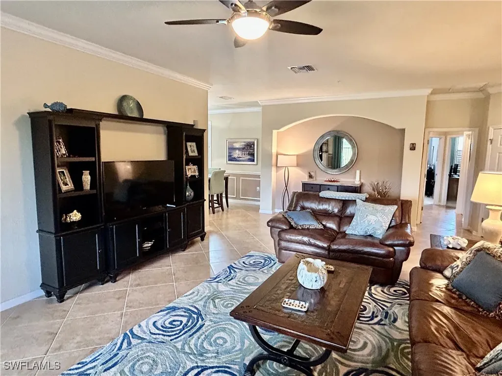 9511 Napoli Lane Naples FL 34113