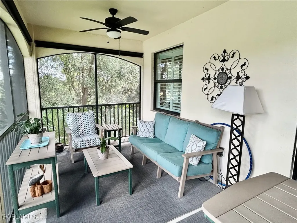 9511 Napoli Lane Naples FL 34113