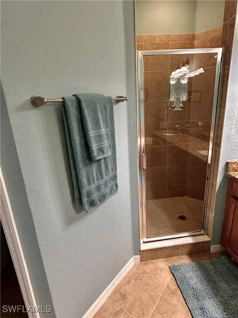 9511 Napoli Lane Naples FL 34113