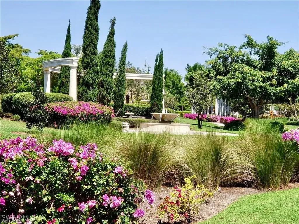 9511 Napoli Lane Naples FL 34113