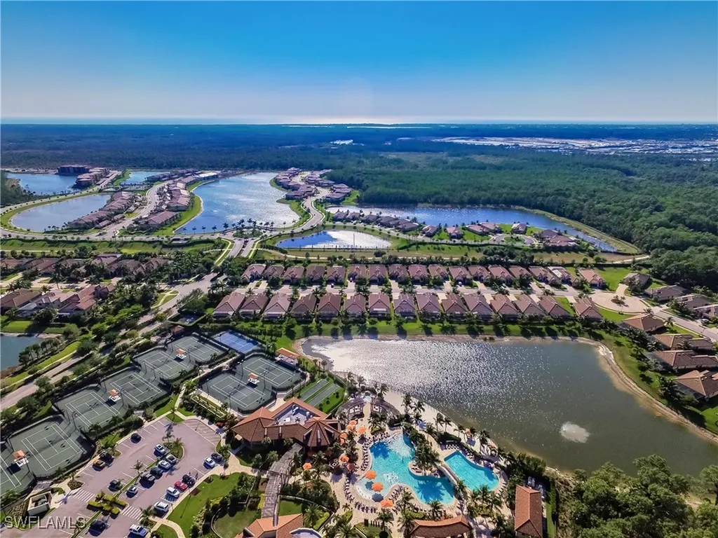 9511 Napoli Lane Naples FL 34113