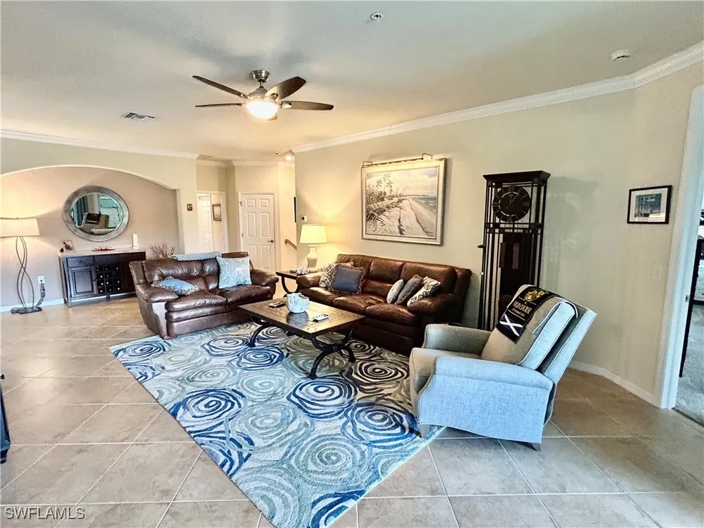 9511 Napoli Lane Naples FL 34113