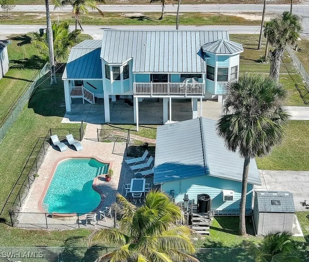 407 Copeland Avenue N Everglades City FL 34139