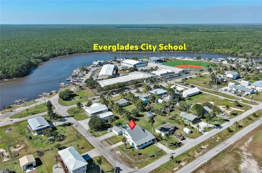 407 Copeland Avenue N Everglades City FL 34139