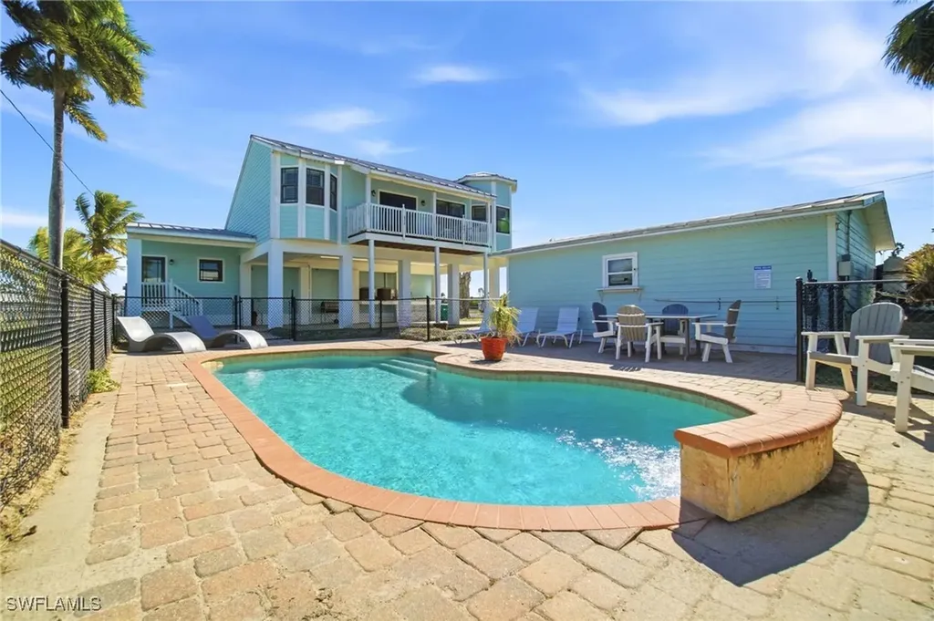 407 Copeland Avenue N Everglades City FL 34139