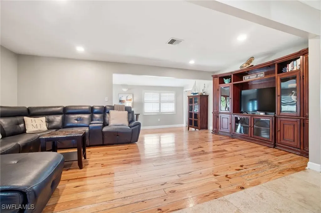 407 Copeland Avenue N Everglades City FL 34139