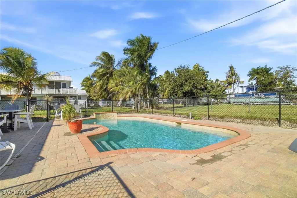 407 Copeland Avenue N Everglades City FL 34139