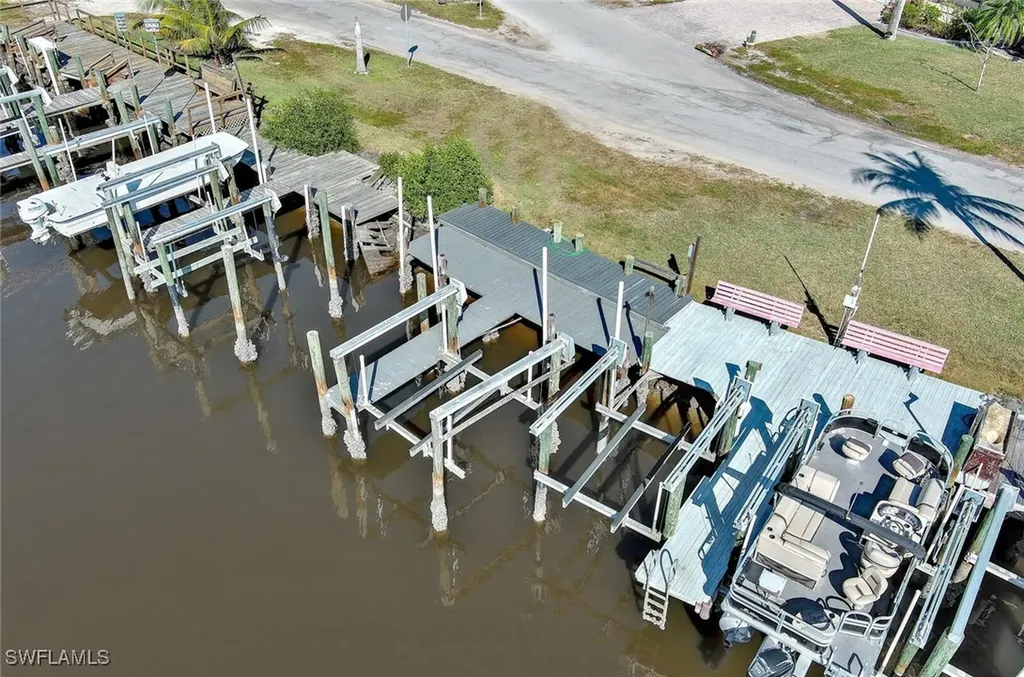 407 Copeland Avenue N Everglades City FL 34139
