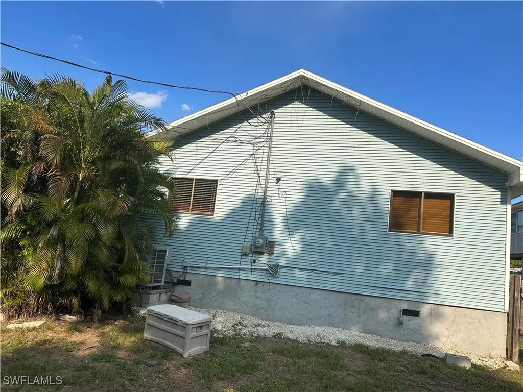 281 Benson Street E Naples FL 34113