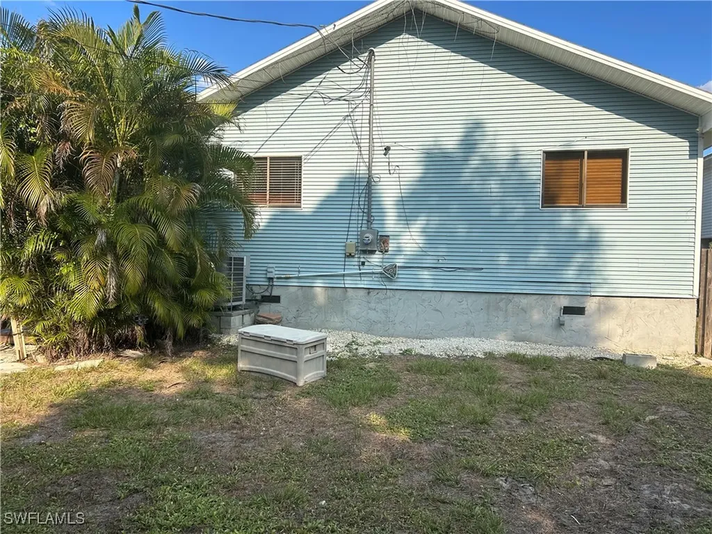 281 Benson Street E Naples FL 34113