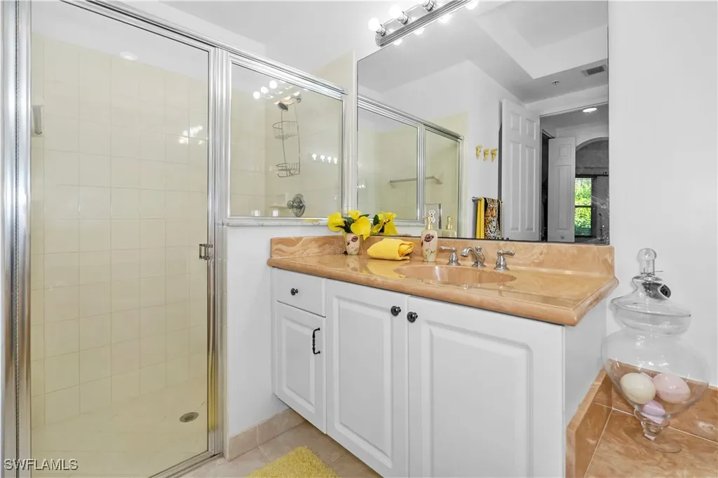 1405 Mariposa Circle Naples FL 34105