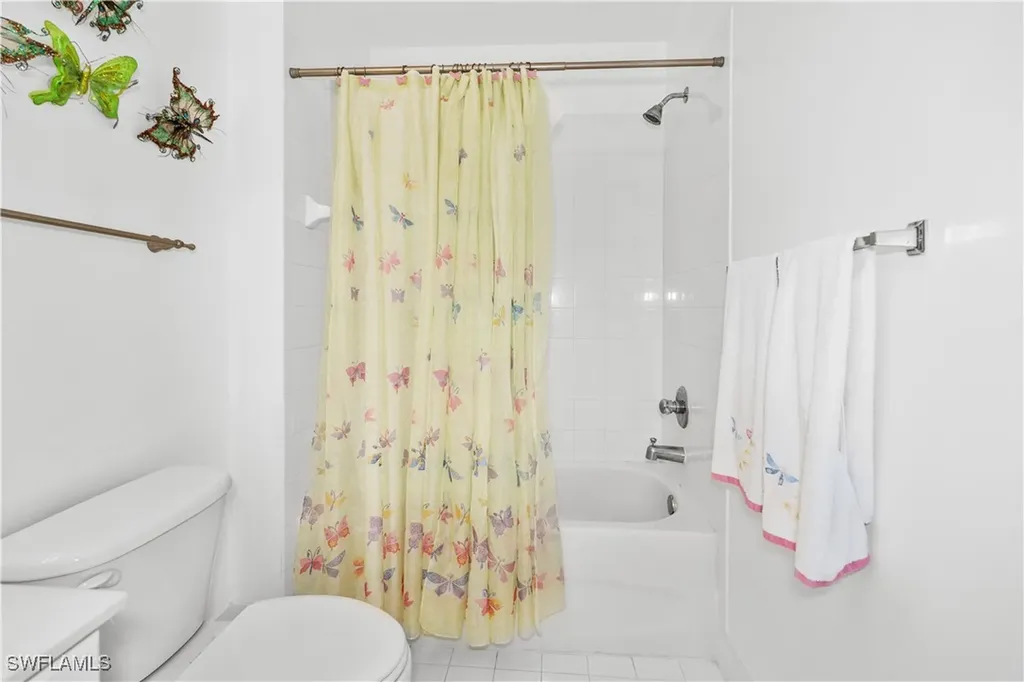 1405 Mariposa Circle Naples FL 34105